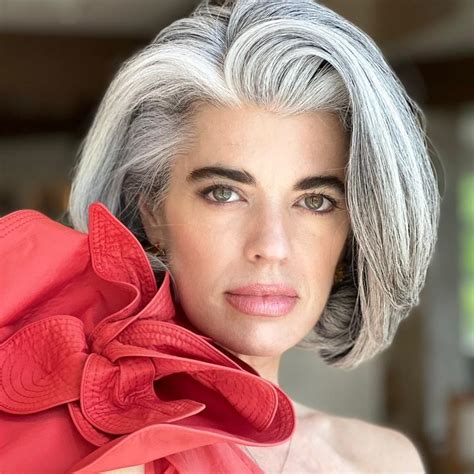 NiKOL Johnson (@nikolcosmetics) .